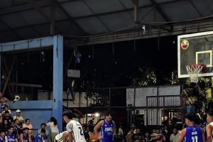 丛林篮球的罚球仪式感有多逗比？弹道偏左得调整？