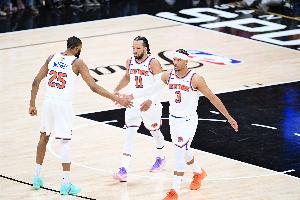 村网络开通！魔术师祝贺尼克斯夺冠 哈特是我最爱的球员之一