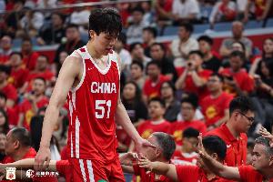 郭士强表示：杨瀚森此次表现平平，但他毕竟已有一年半未与国家队同练