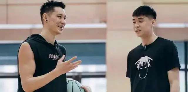 最新尼克斯主场迎战马刺比分