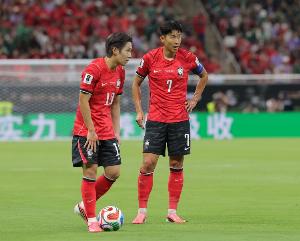 韩媒报道：李刚仁掌舵捷克、孙兴慜表现欠佳，韩国足球核心权已移交