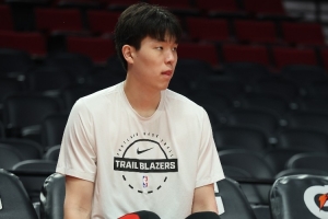 杨瀚森表示:现场看季后赛助人成长,我需提升投篮技巧