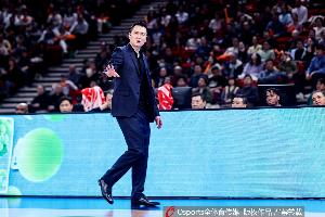 对下赛季有何期望?卢伟表示:顺其自然,我们提升空间巨大