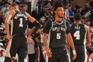 NBA总决赛1-3落后时，唯有2016年的骑士队成功逆转，其余38支队伍均告失败