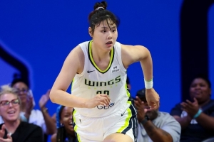 飞翼84-99负于王牌 李月汝替补登场7分钟 4投2中获5分1篮板1助攻