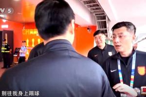 马宁戏言韩鹏、王大雷：提醒队友别向我踢球，你们需加强体能训练